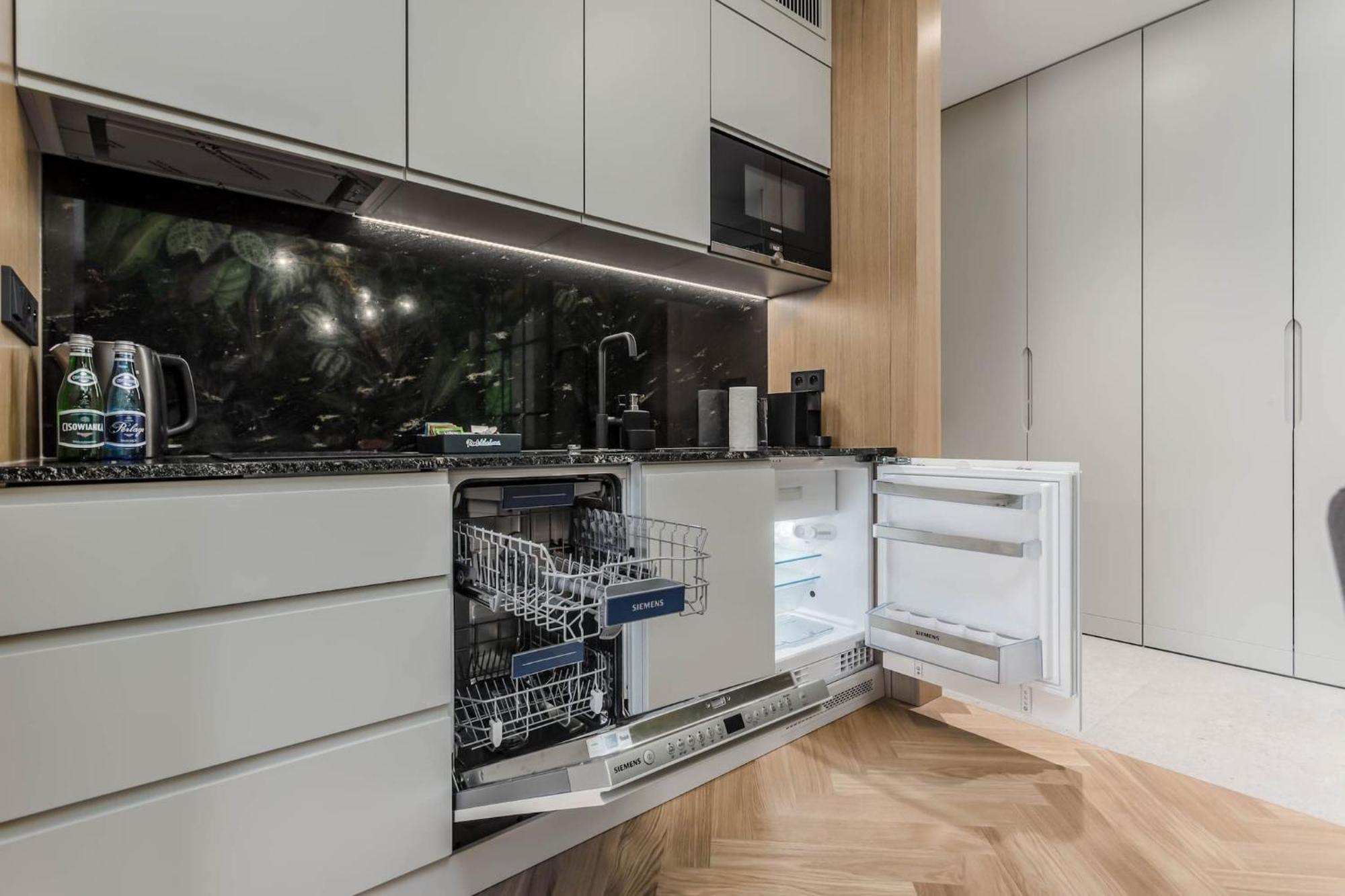Deo Plaza - Apartamenty W Sercu Gdanska By Rent Like Home Eksteriør bilde